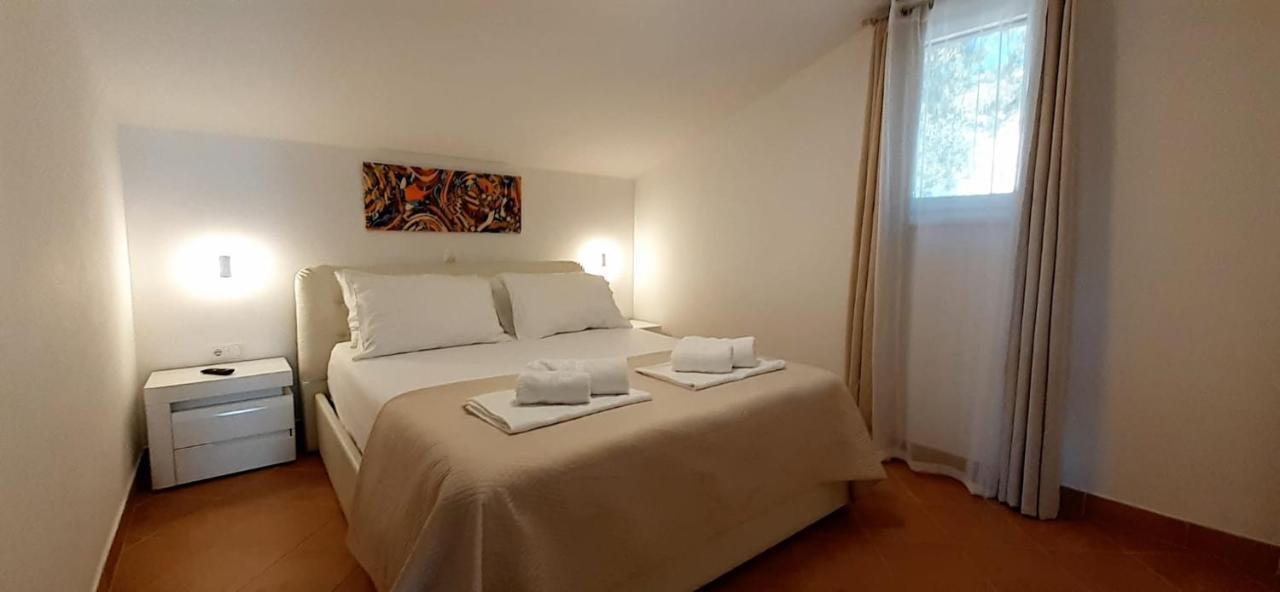 Holiday Hvar Vrbanj Εξωτερικό φωτογραφία