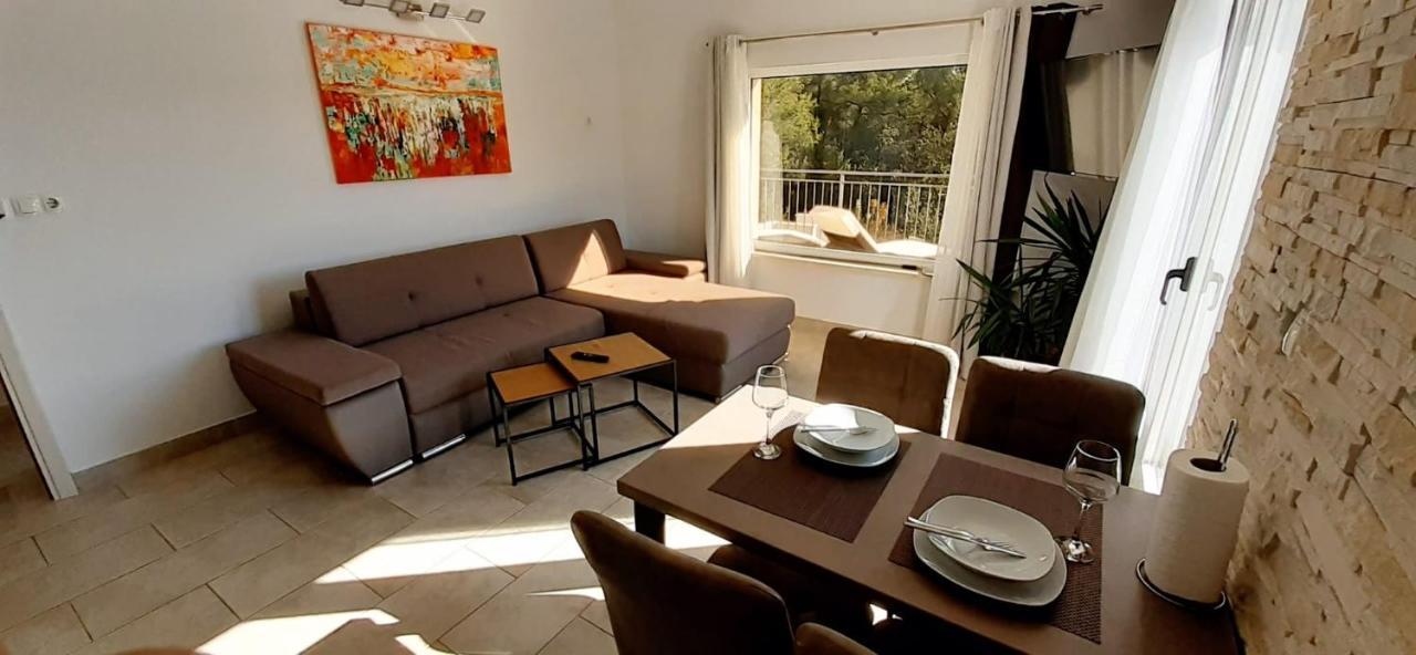 Holiday Hvar Vrbanj Εξωτερικό φωτογραφία