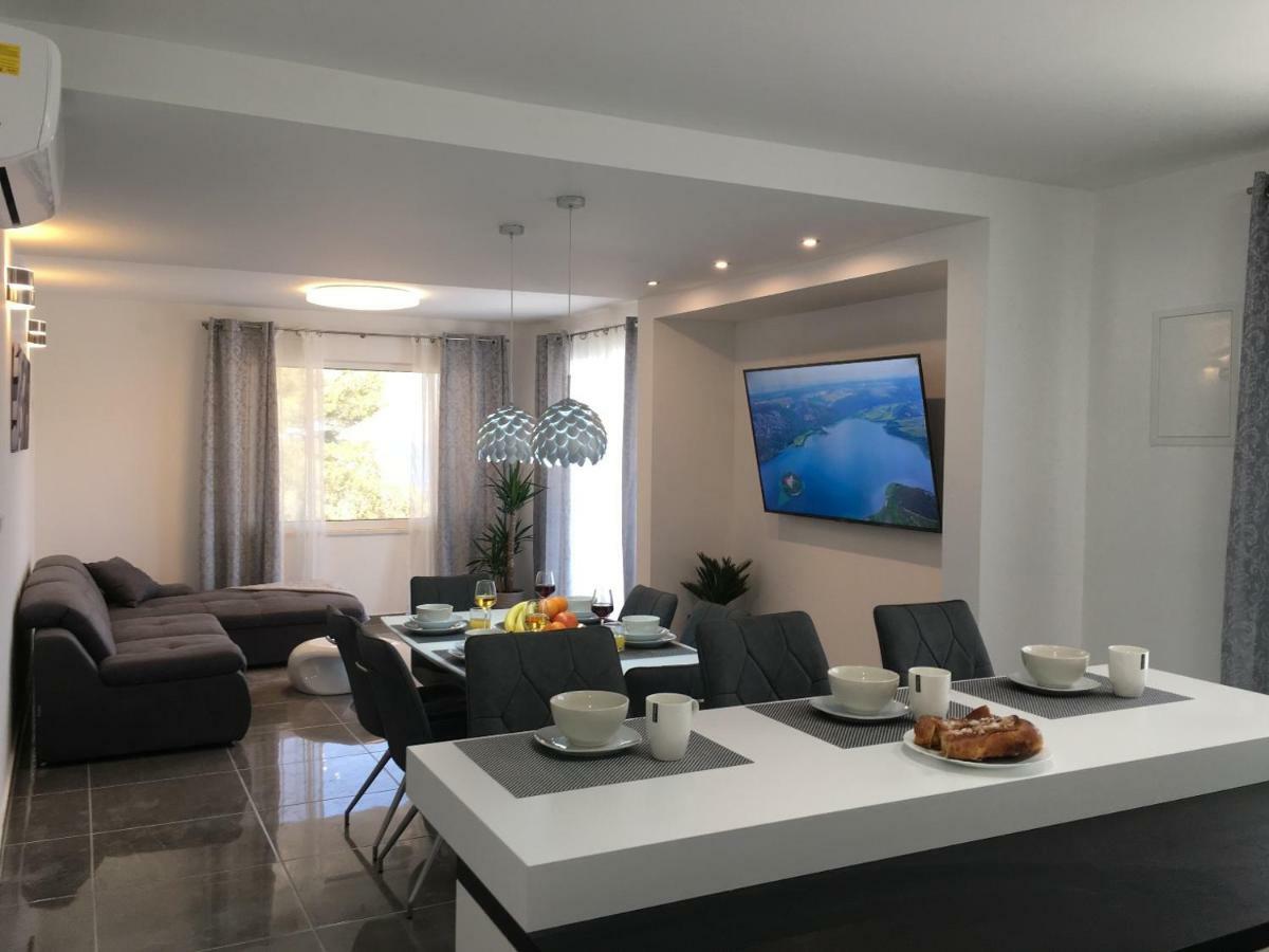 Holiday Hvar Vrbanj Εξωτερικό φωτογραφία