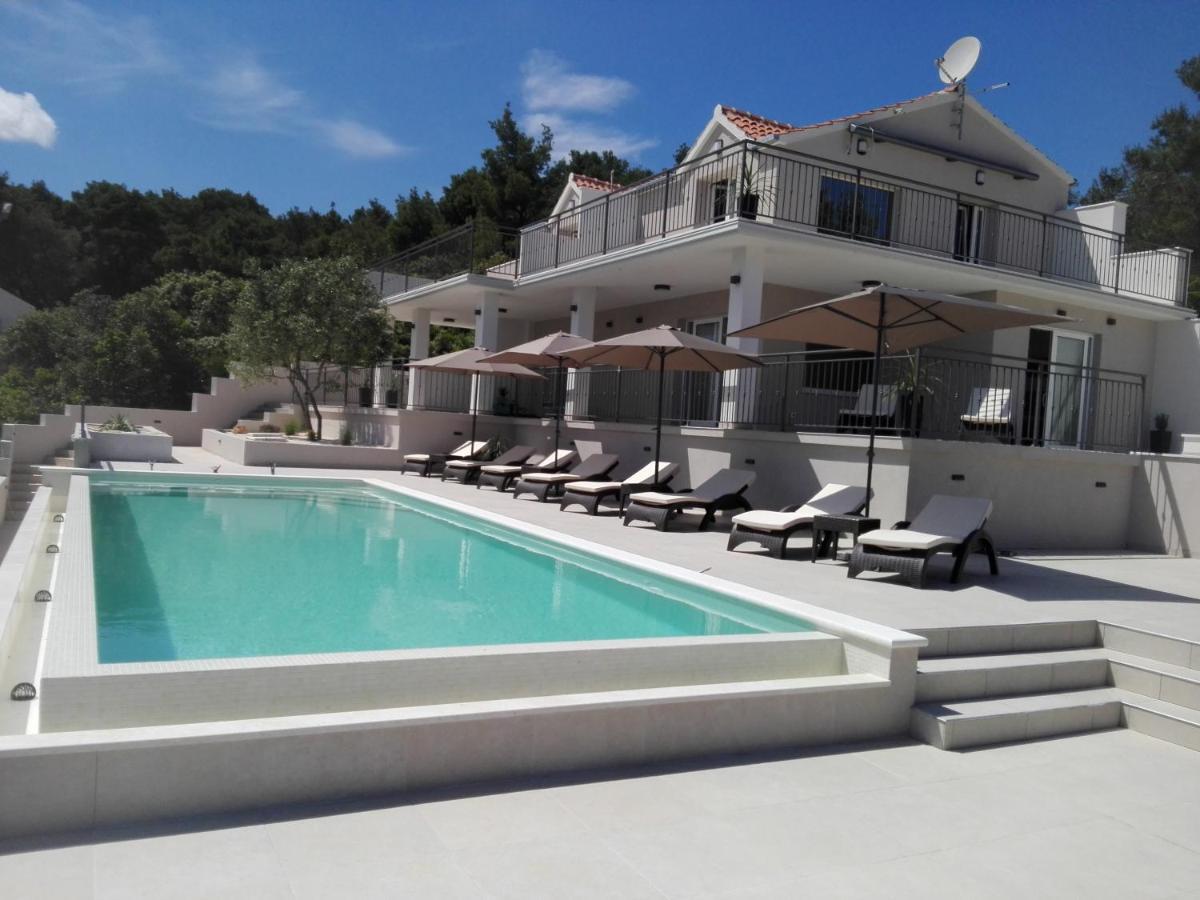 Holiday Hvar Vrbanj Εξωτερικό φωτογραφία